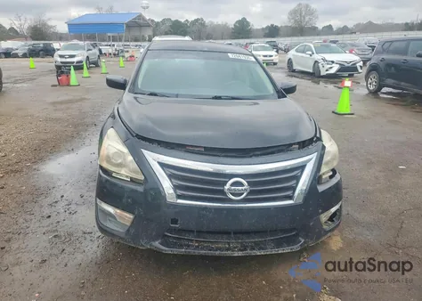 2015 Nissan Altima 2.5 from USA, damaged, VIN 1N4AL3AP9FC268826